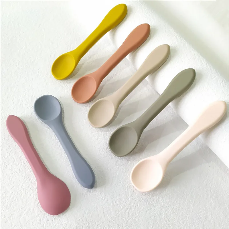 Производство под заказ, пищевой класс, специальная силиконовая ложка для кормления детей