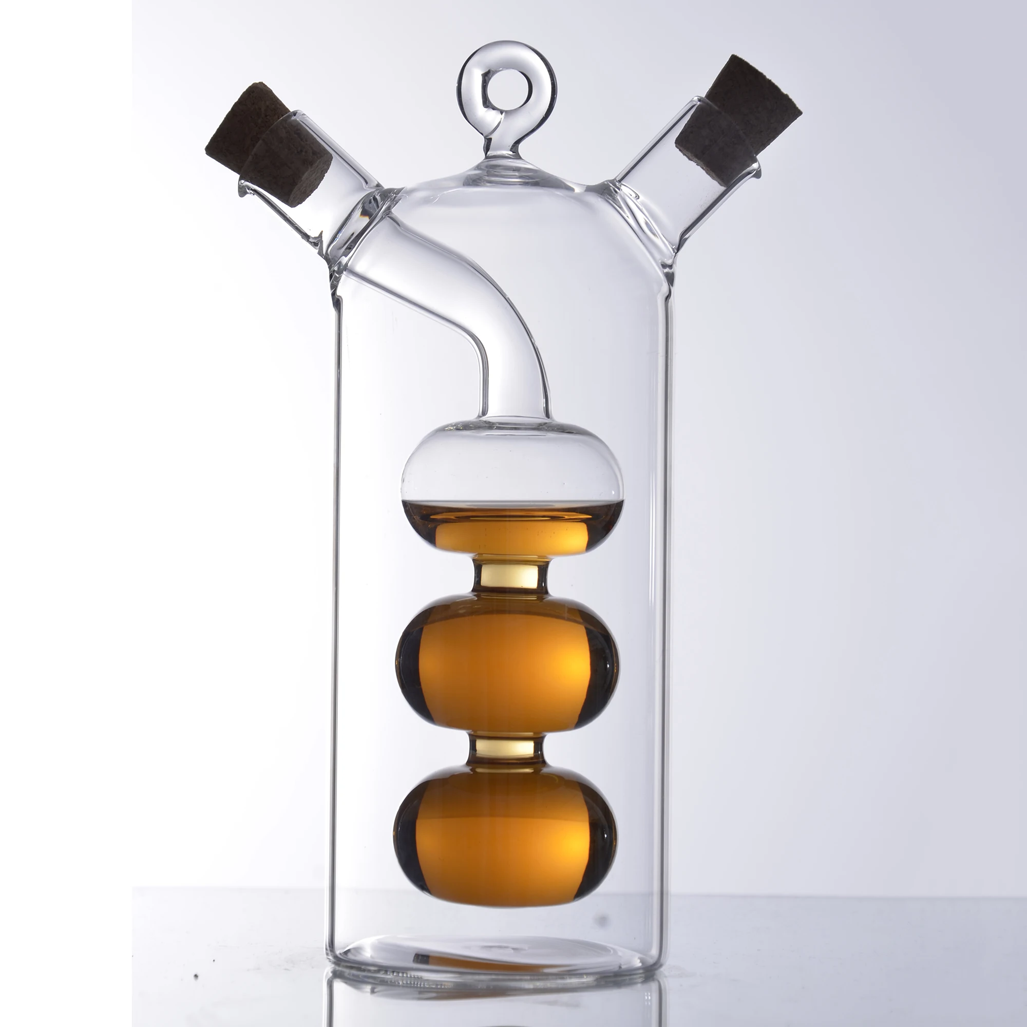 DD1050 High Quality Eco-Friendly Hand Made Blown Borosilicate 2 in 1 Oil Vinegar Bottle