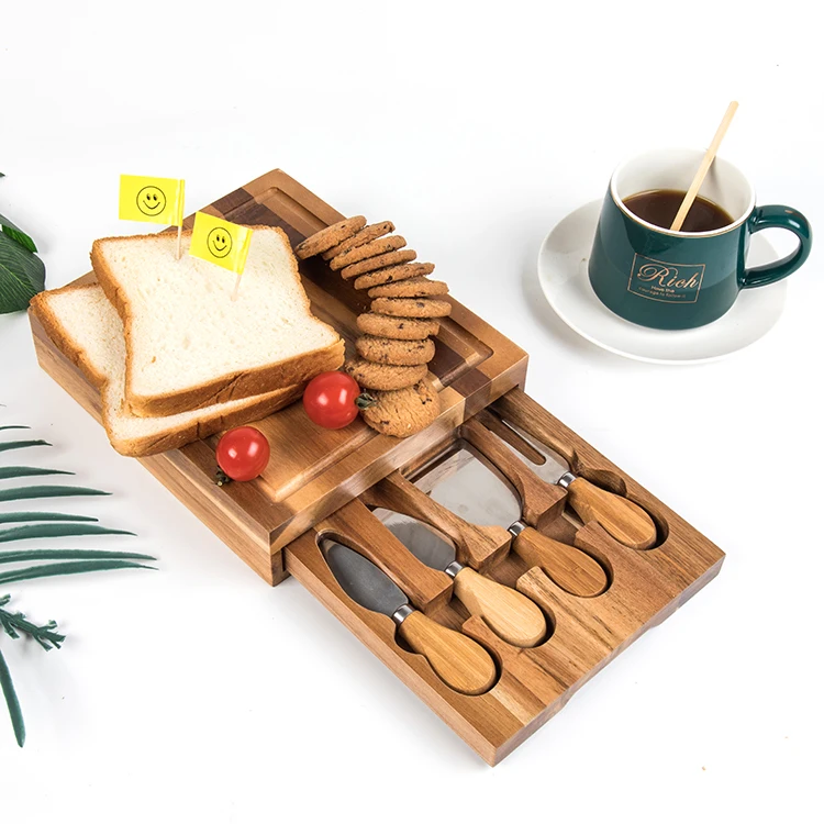 Табла де quesos гравировкой Charcuterie сыра из бамбука столовая ложка вилка набор кухонных ножей разделочная доска с