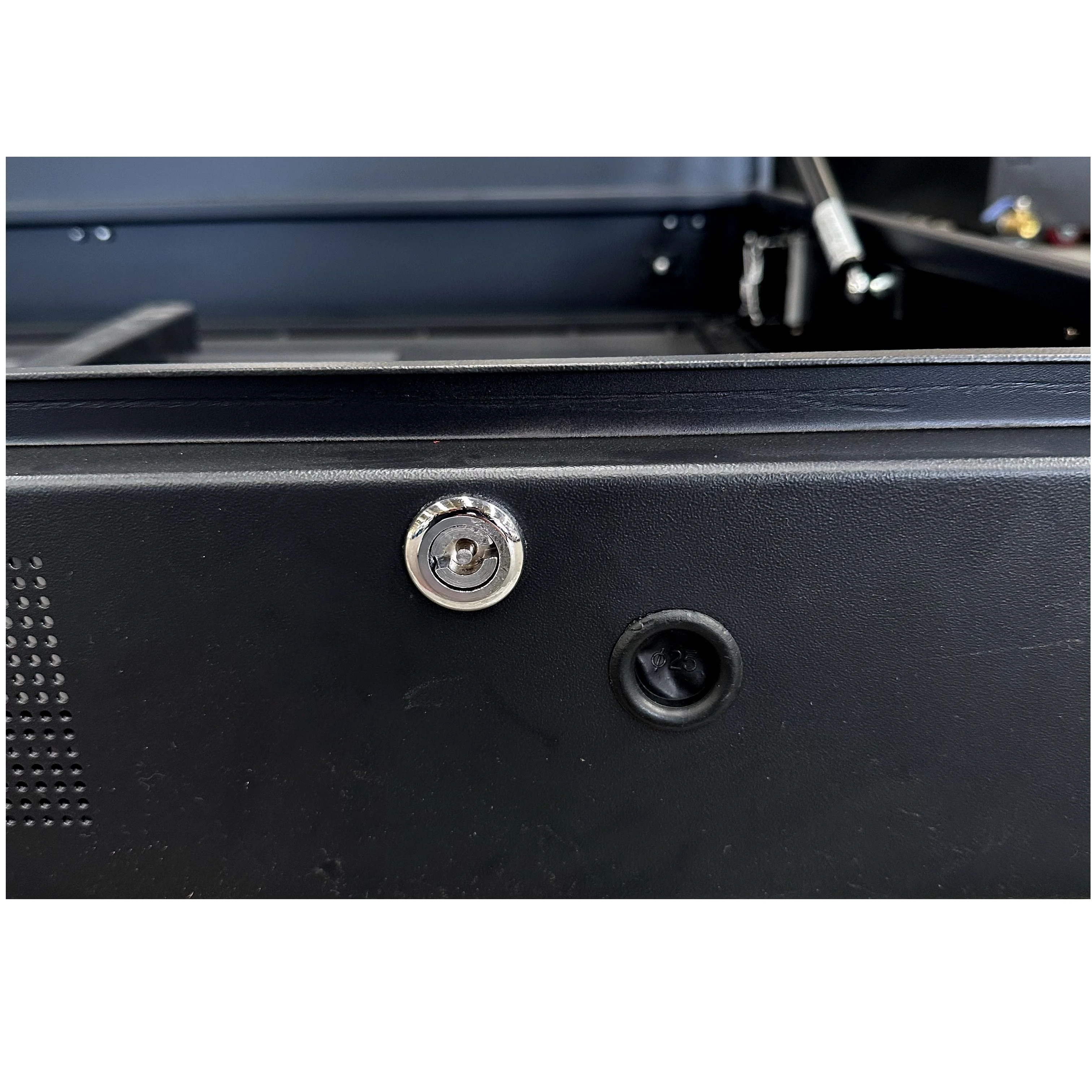 Customized 55' Outdoor Waterproof Non Touch LCD Display Monitor Screen case Secure