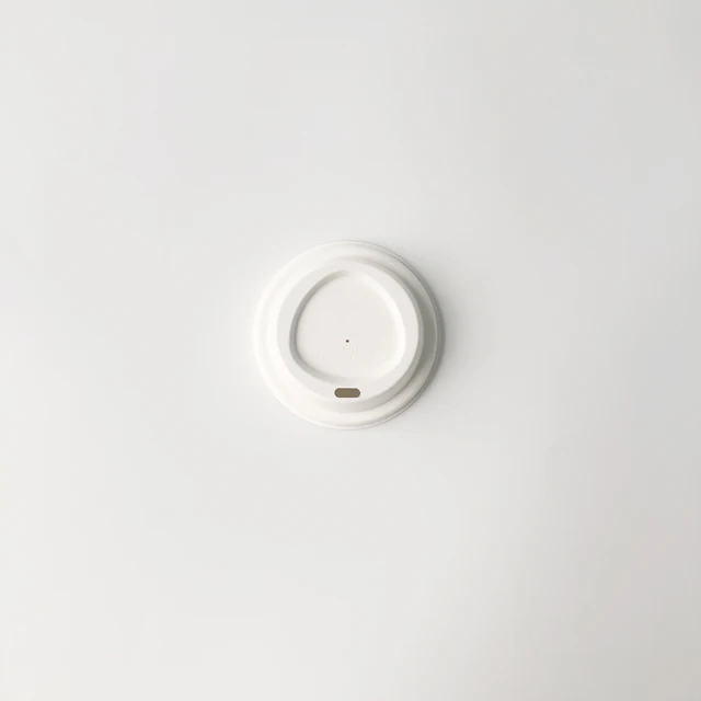 High quality sugarcane pulp can be customized 90mm coffee cup with lid takeaway beverage cup white/natuer triangle lid