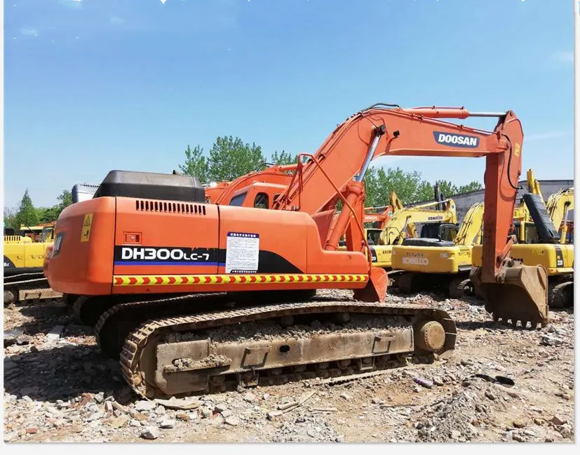 used Doosan excavator DH300LC-7/ Korean made Doosan used doosan DH220 DH300-7 digger