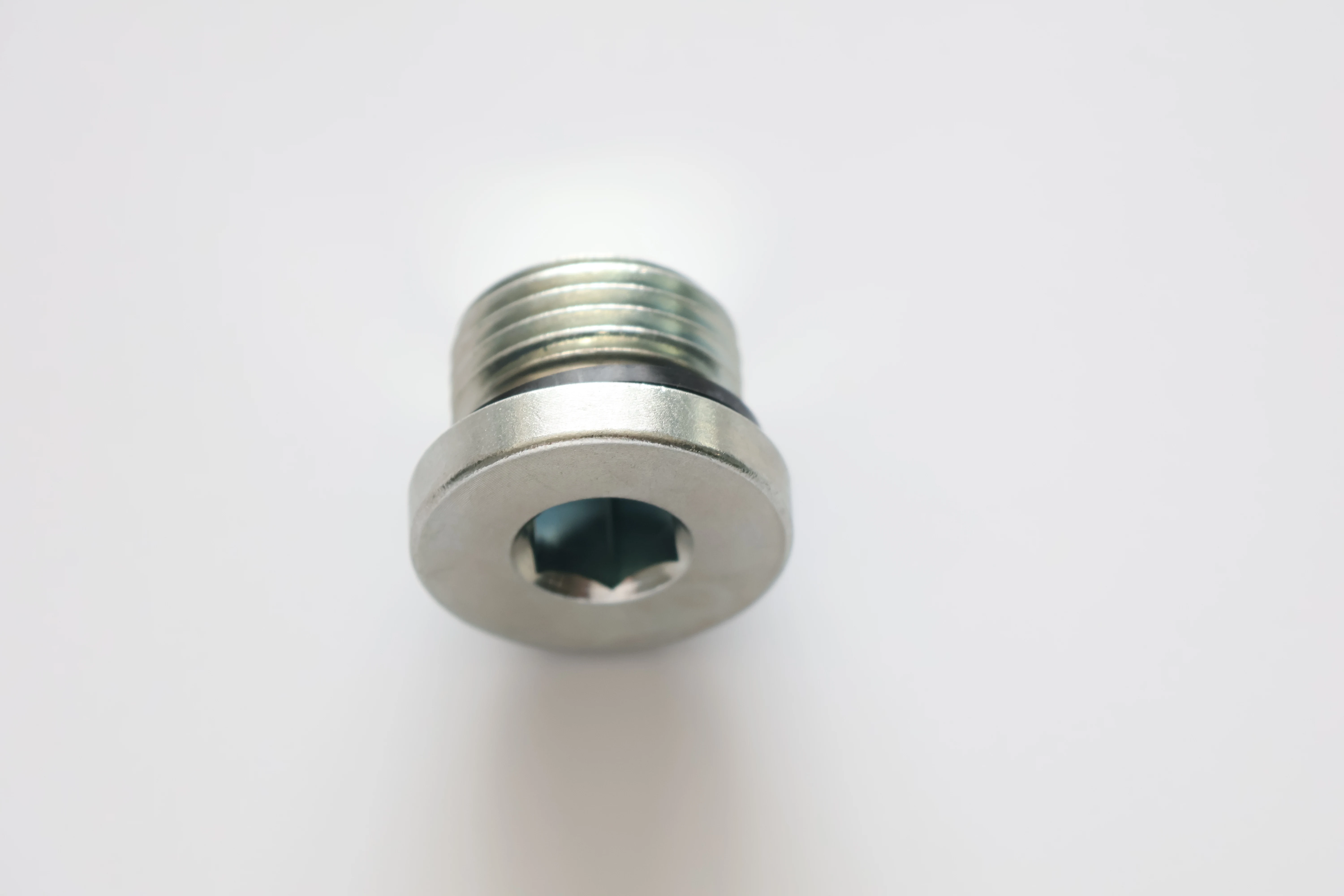 wholesale carbon steel Captive Seal Hollow Hexagon BSP Male  Hex Plug