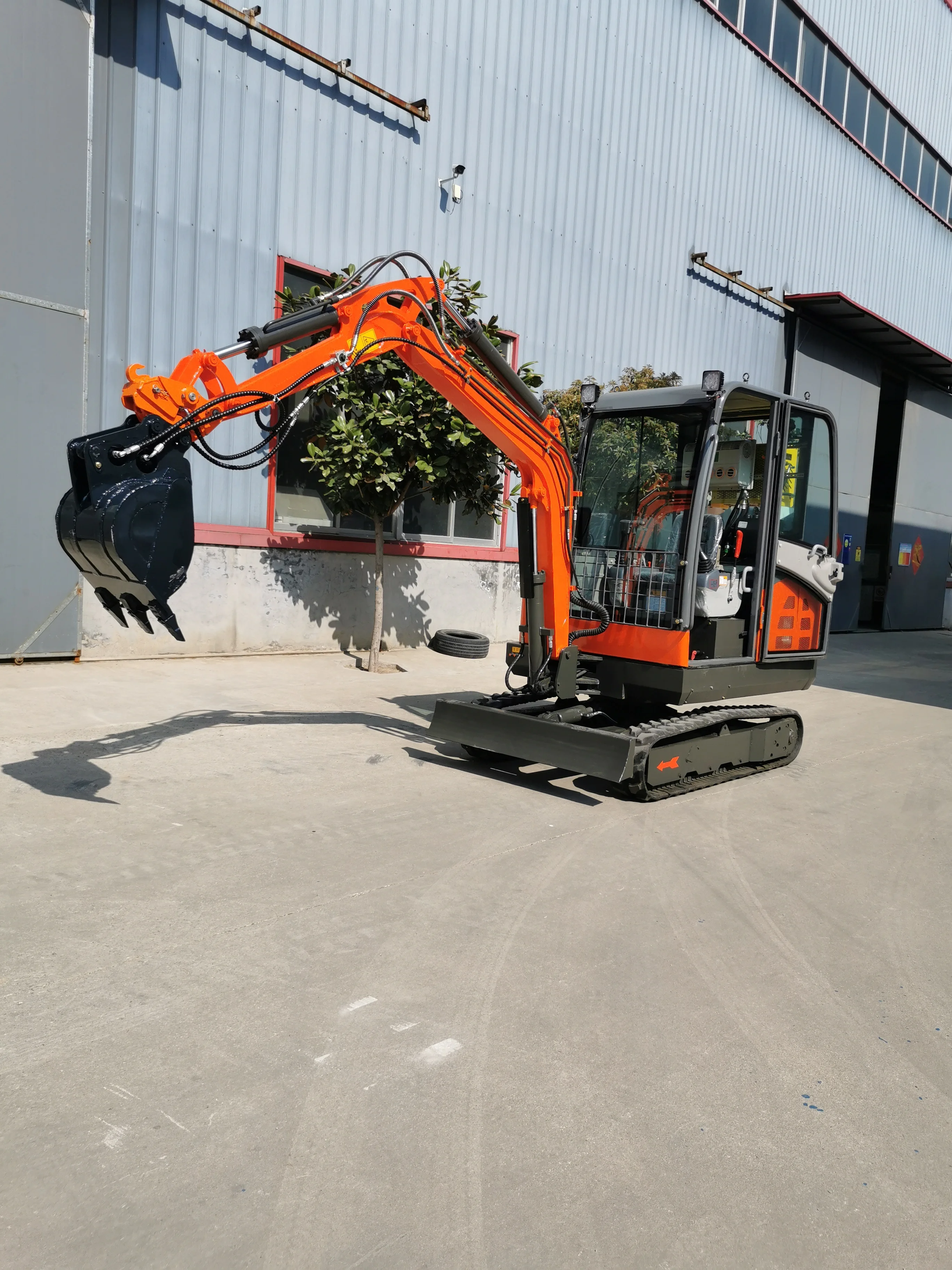 4 ton hydraulic mini excavator 4 ton 4 t digger with thumb farm digger 4 tone pelle bagger