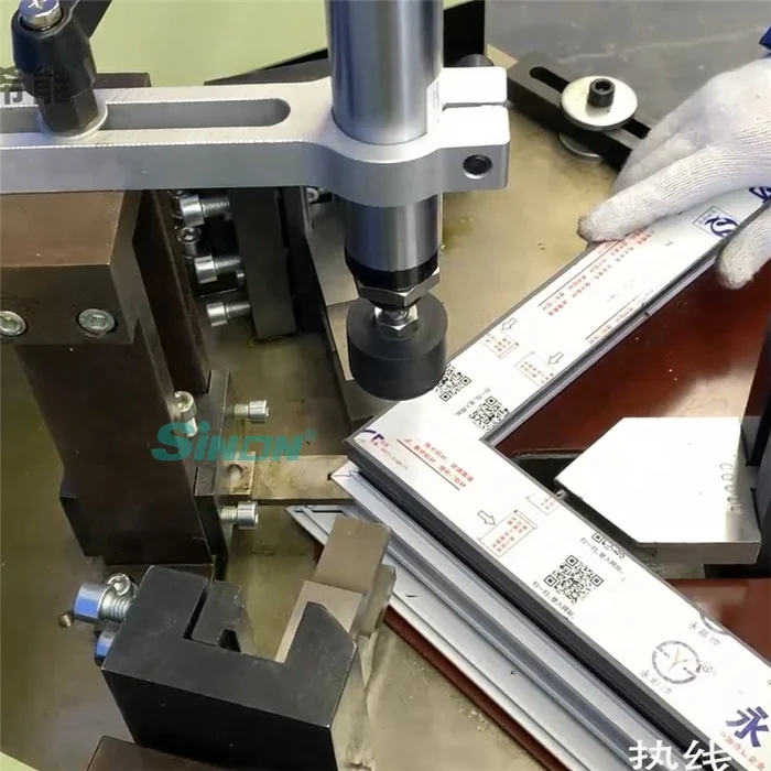 Factory direct Automatic Hydraulic Aluminium Profile Corner Crimping Machines For windows and doors