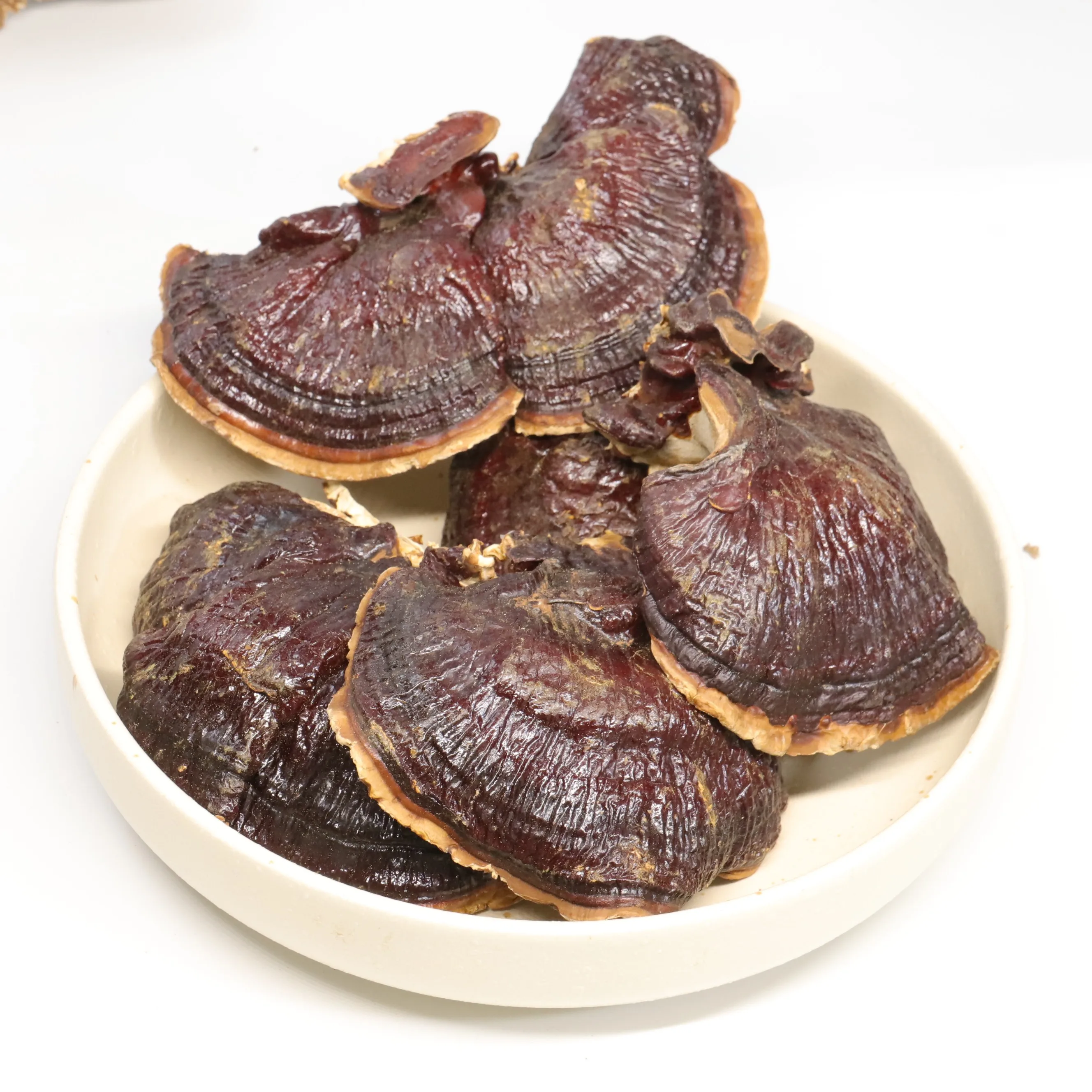 Натуральное Оригинальное травяное растение Lingzhi дикое сушеное Ganoderma Lucidum Reishi