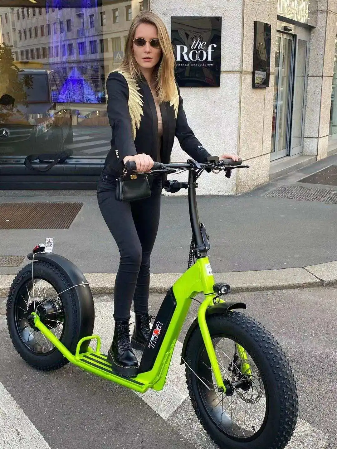 Hot sale scooter E bike suitable for adult sports bike bicicleta electric kick foot scooter