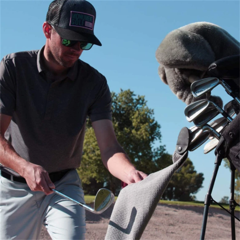 New Design Custom Embroidery Logo Microfiber Magnetic Waffle Golf Towel With Magnet Or Hook