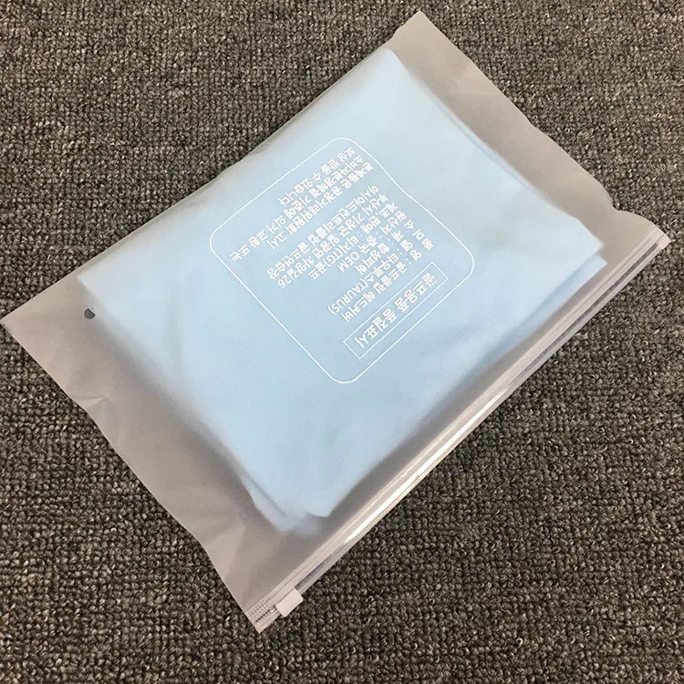 Custom clothing packaging clear plastic vinyl PVC/PE clear/matte zipper POLY plastic bags and clear packaging bags for clothes