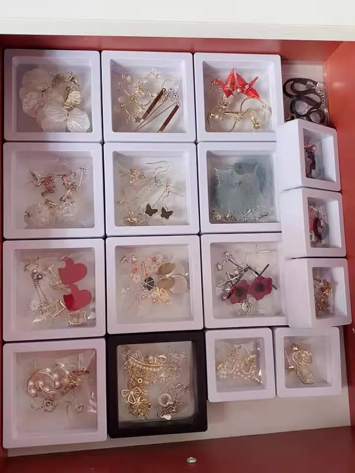 Spot customized multi color portable transparent PE film display box suspended packing box jewelry ring bracelet box