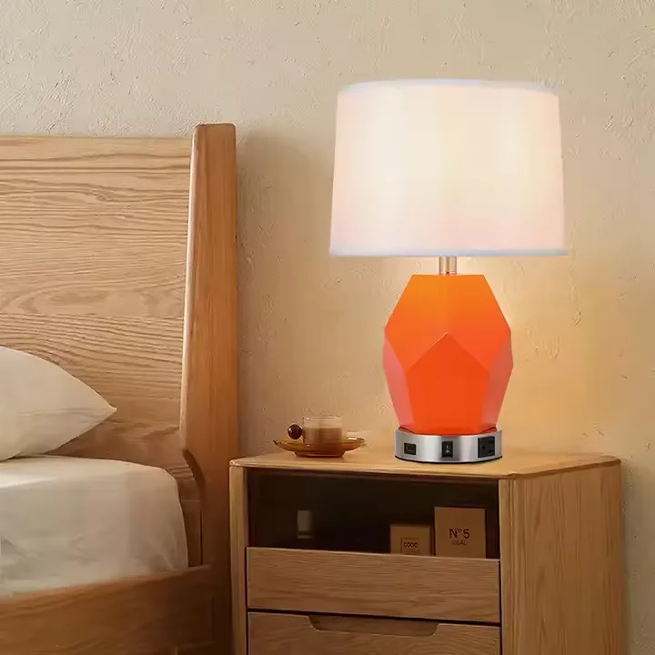 European American Minimalist End Bedroom Bedside Hotel Luxury Decorative Table Lamp
