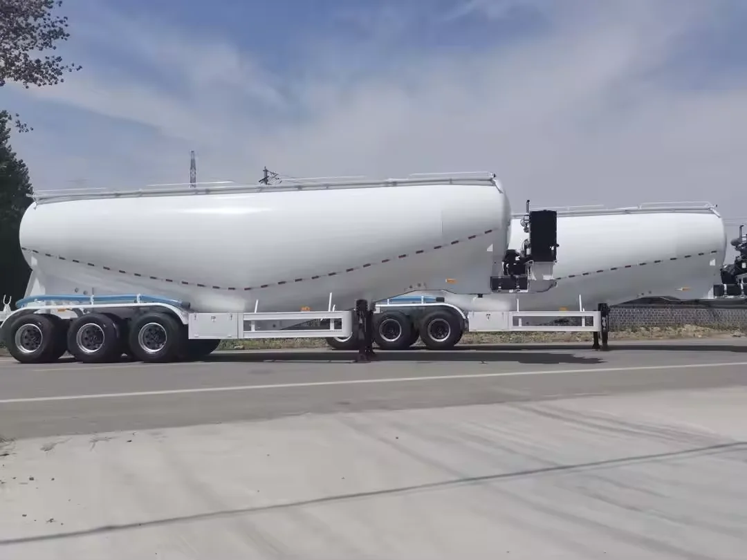 3 Axles Bulk Silo Carrier 45 Cbm 60 Ton Powder Bulk Cement Tank Semi Trailer