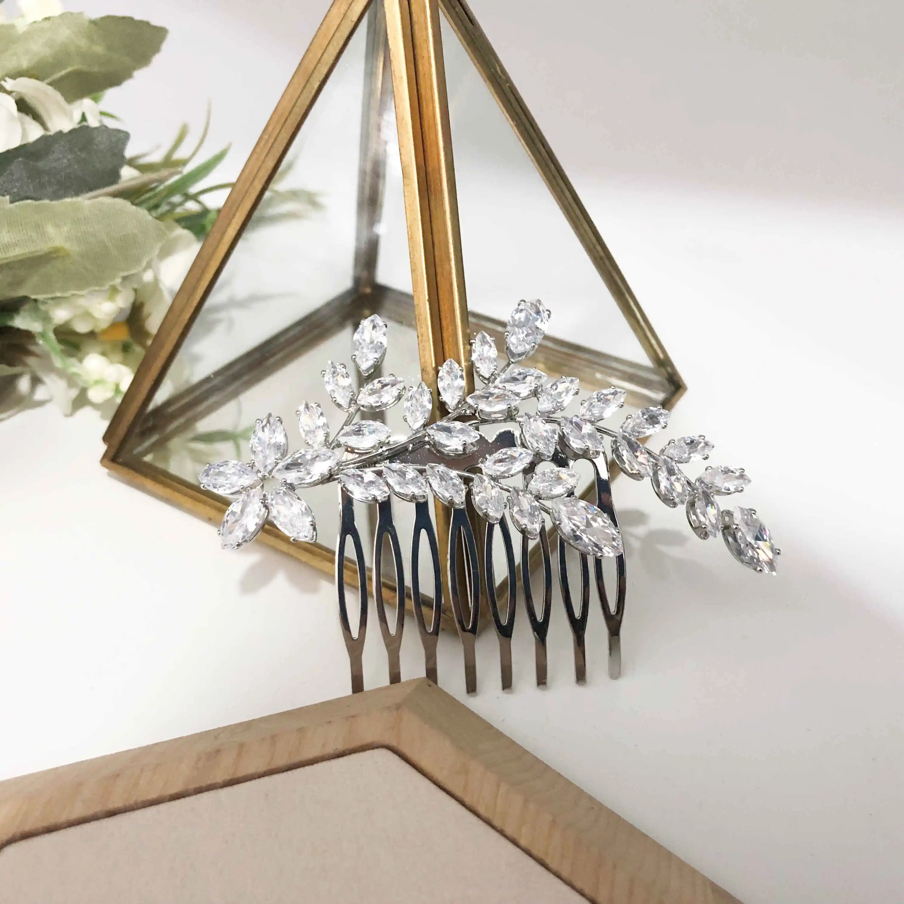 GS0084 новый дизайн в форме листа циркониевые свадебные аксессуары для волос гребень для волос