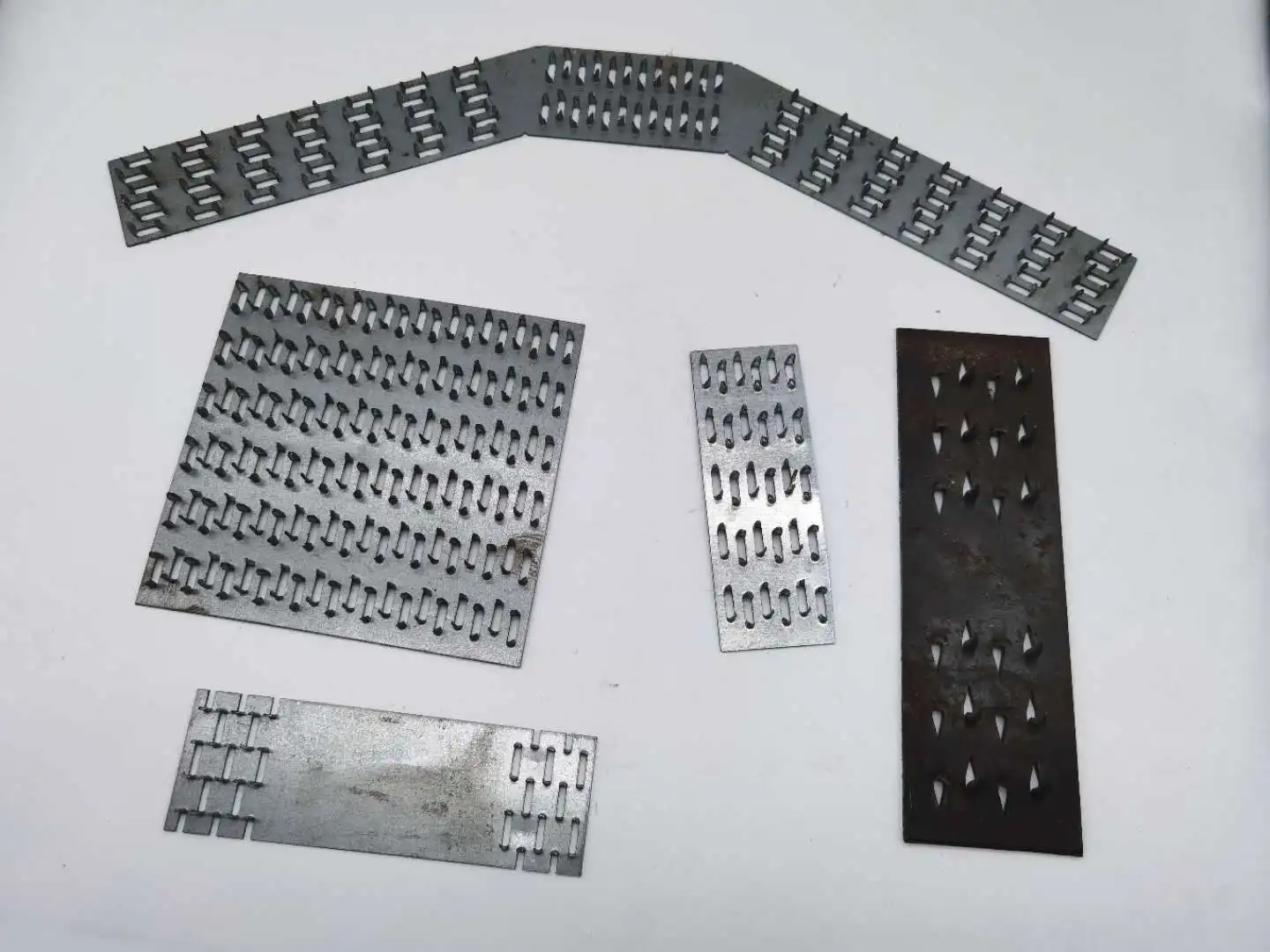 
Custom Galvanized steel nail plate 