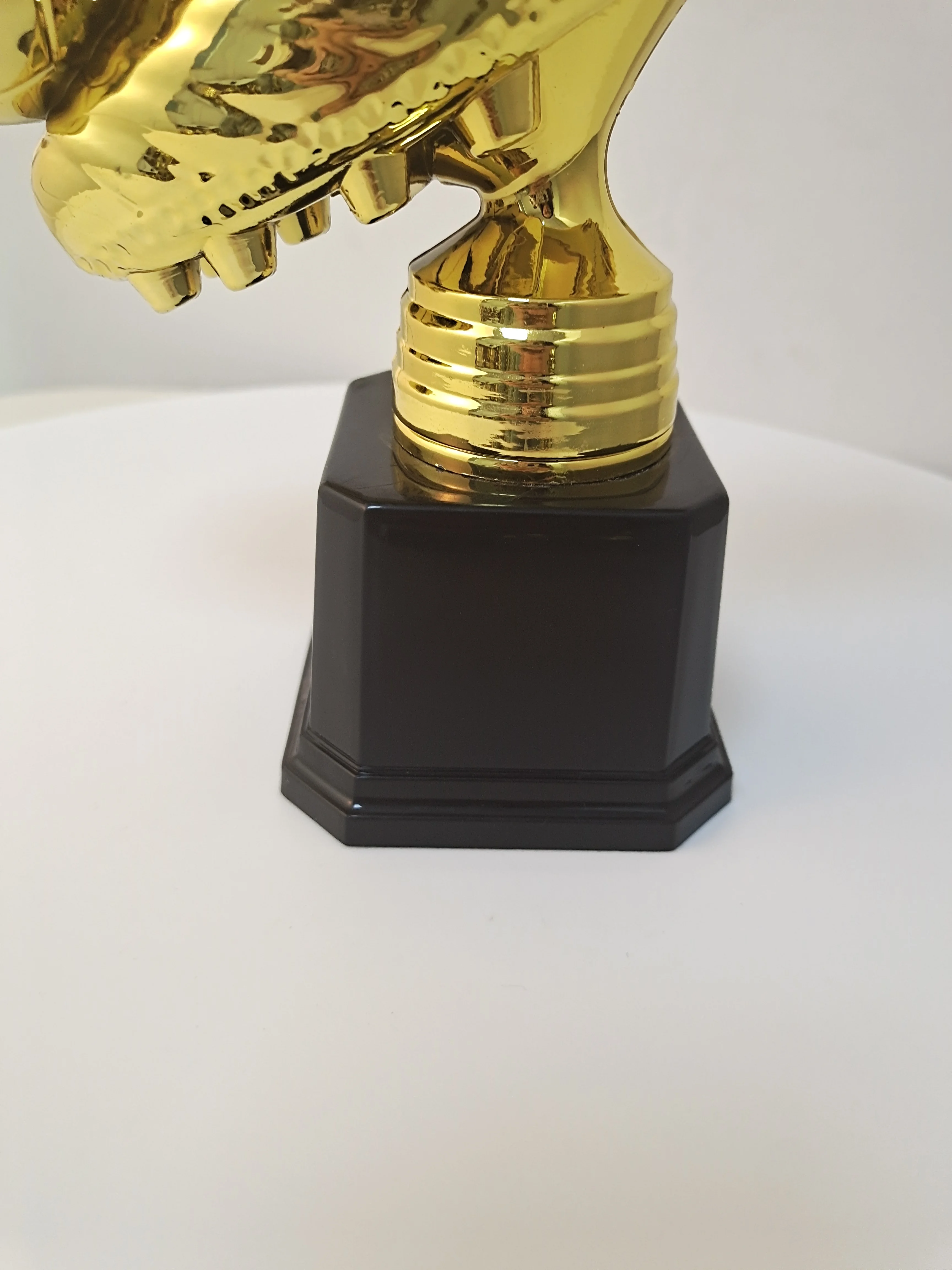 2024 World New Style 16cm 20cm 23cm Trophy Soccer Cup Plastic Football Shoe Trophy  Eight Square Base PVC Student Shoes Trophy