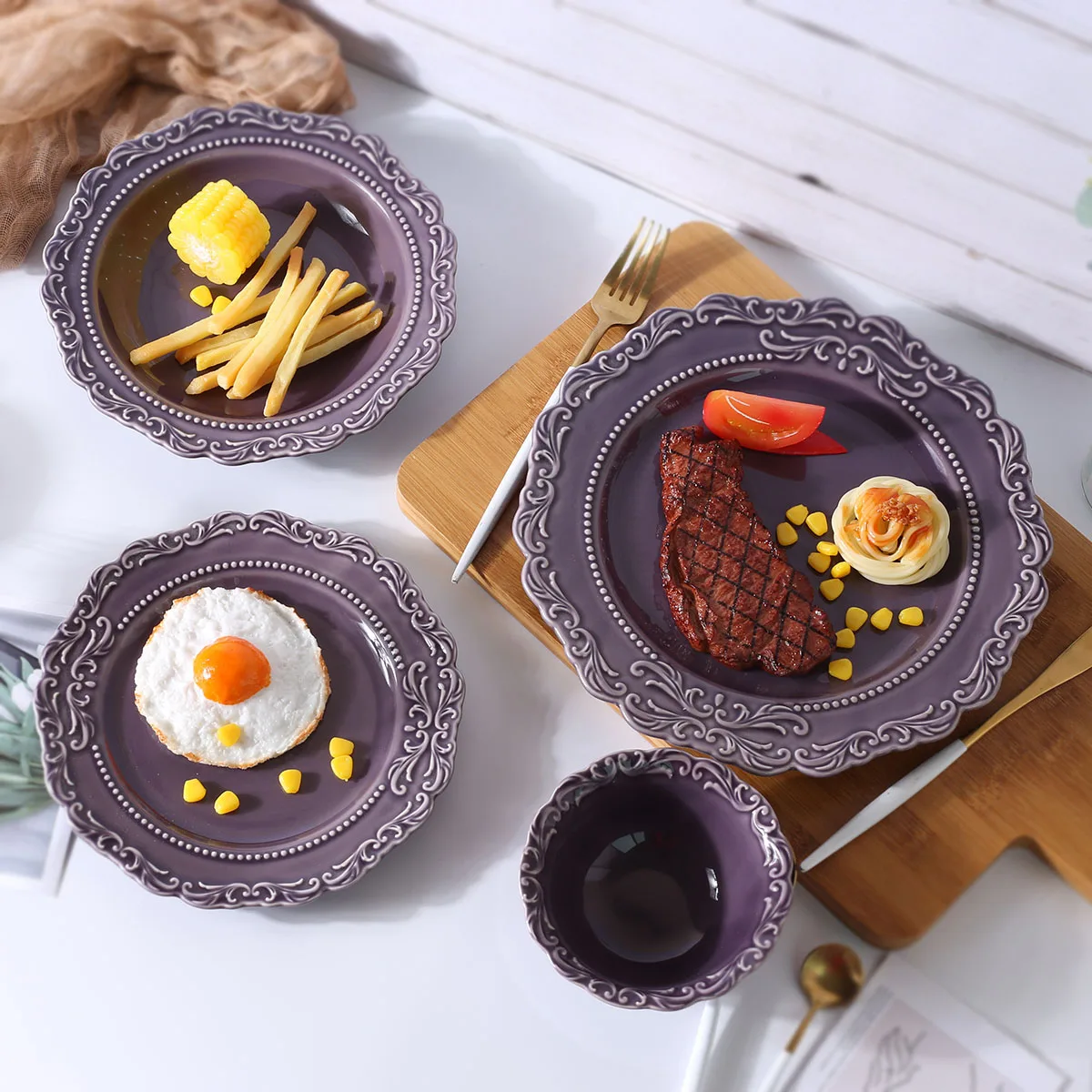 Wholesale Fancy Design Ceramic Bowl Restaurant Royal Luxury Embossed Purple Salad Soup Bowls