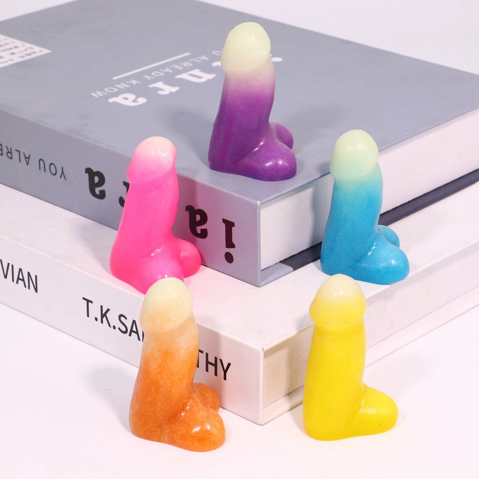 Small resin penis crafts healing crystals healing stones mini dildo resin crafts dildos for women