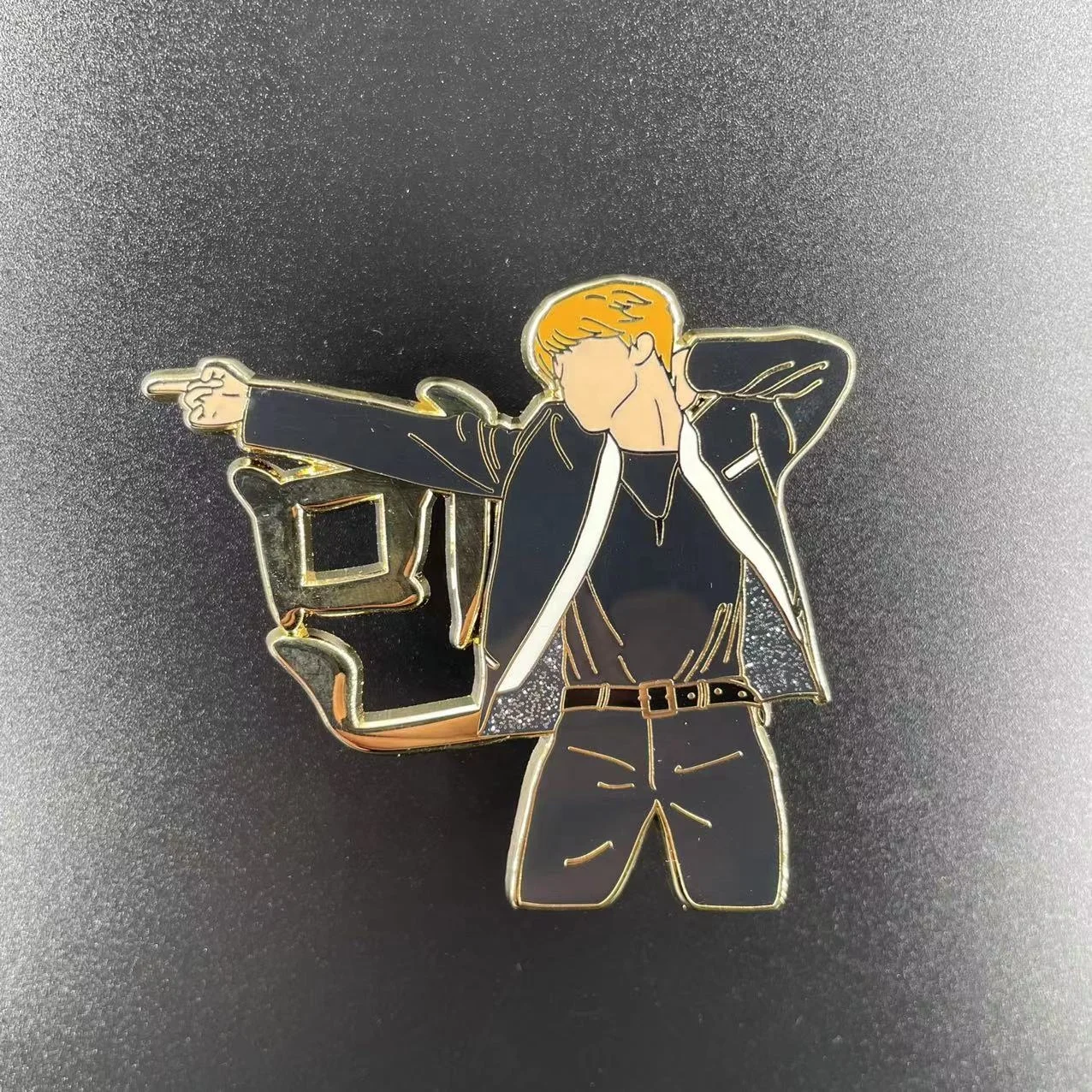Wholesale No Minimum Metal Pins Supplier Glitter Brooch Hard Enamel pin Soft Lapel Badge Manufacturer Custom Enamel Pin