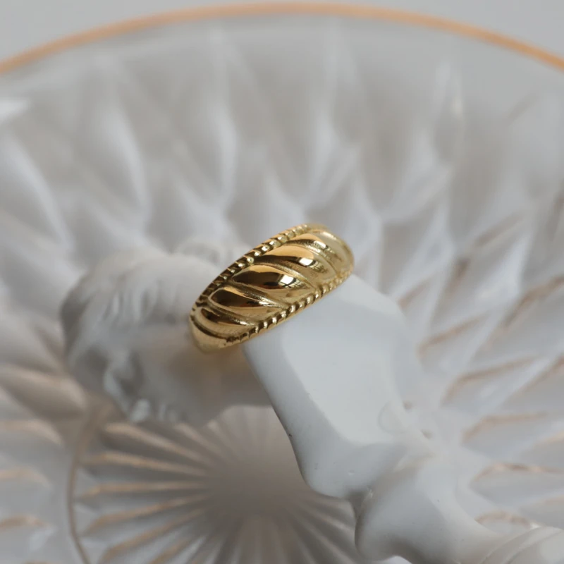  Wholesale Bridal Jewelry PVD 18k Gold Plated Wave Cross Engraved Stainless Steel Rings for