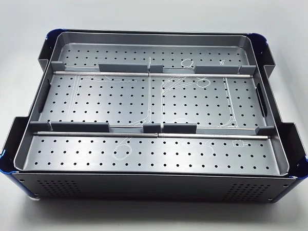 Medical sterilising dissecting instrument box