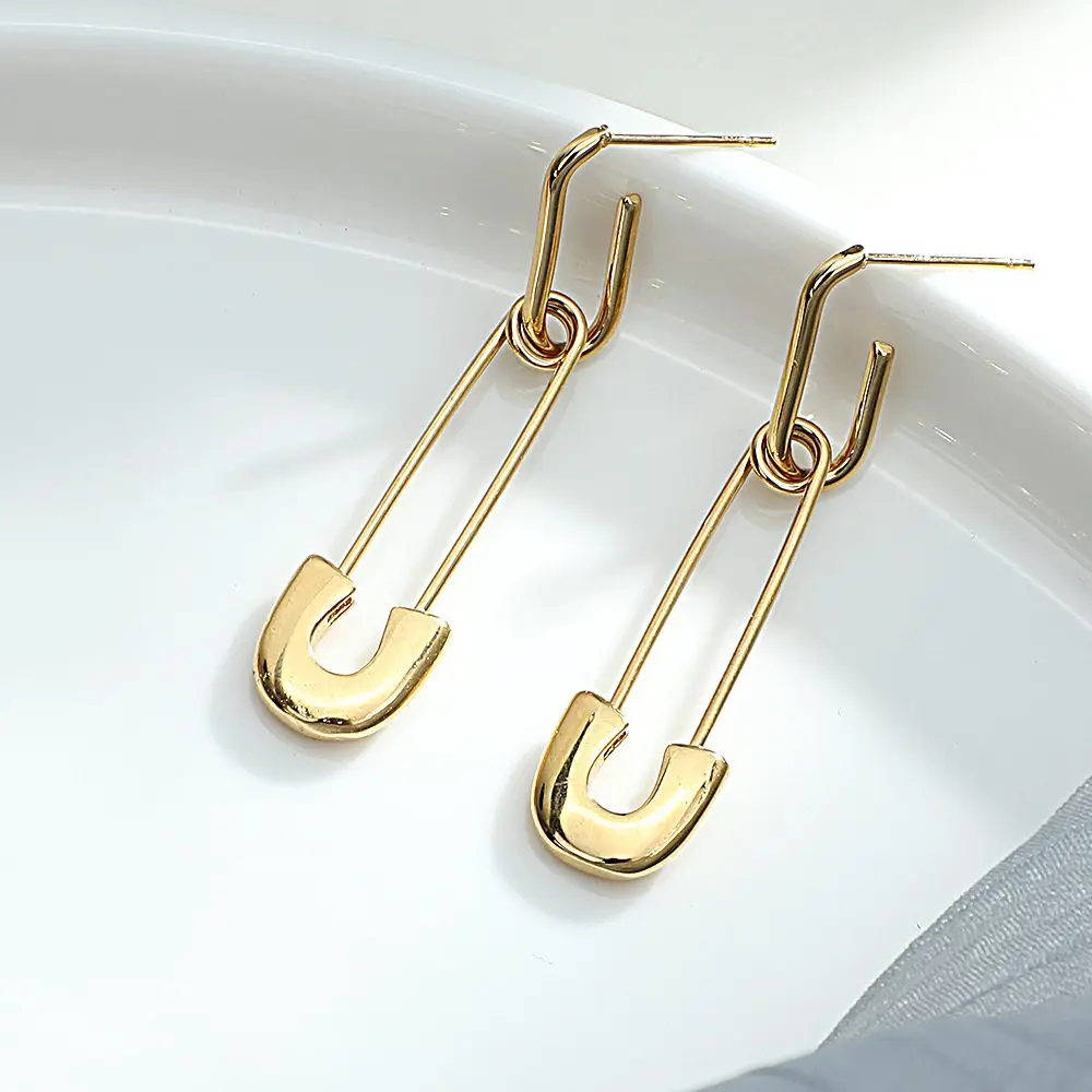South Korean Style Yiwu Ruigang Accessories Wholesale pin shape dangle Earrings