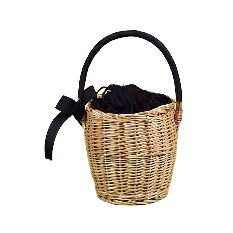 Fashion hand woven Natural wicker gift flower basket wedding flower basket for Home Wedding Party Festival Christmas Decoration