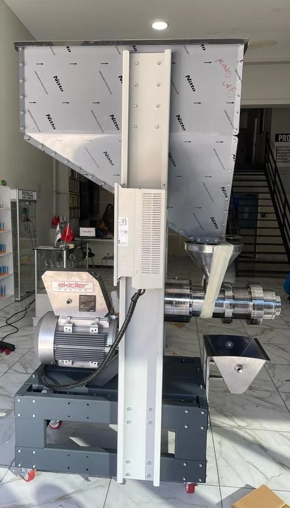 Industrial Oil Machine Cold Press Oil Machine Sesame Sunflower Peanut Coconut Black Seed Hemp Seed