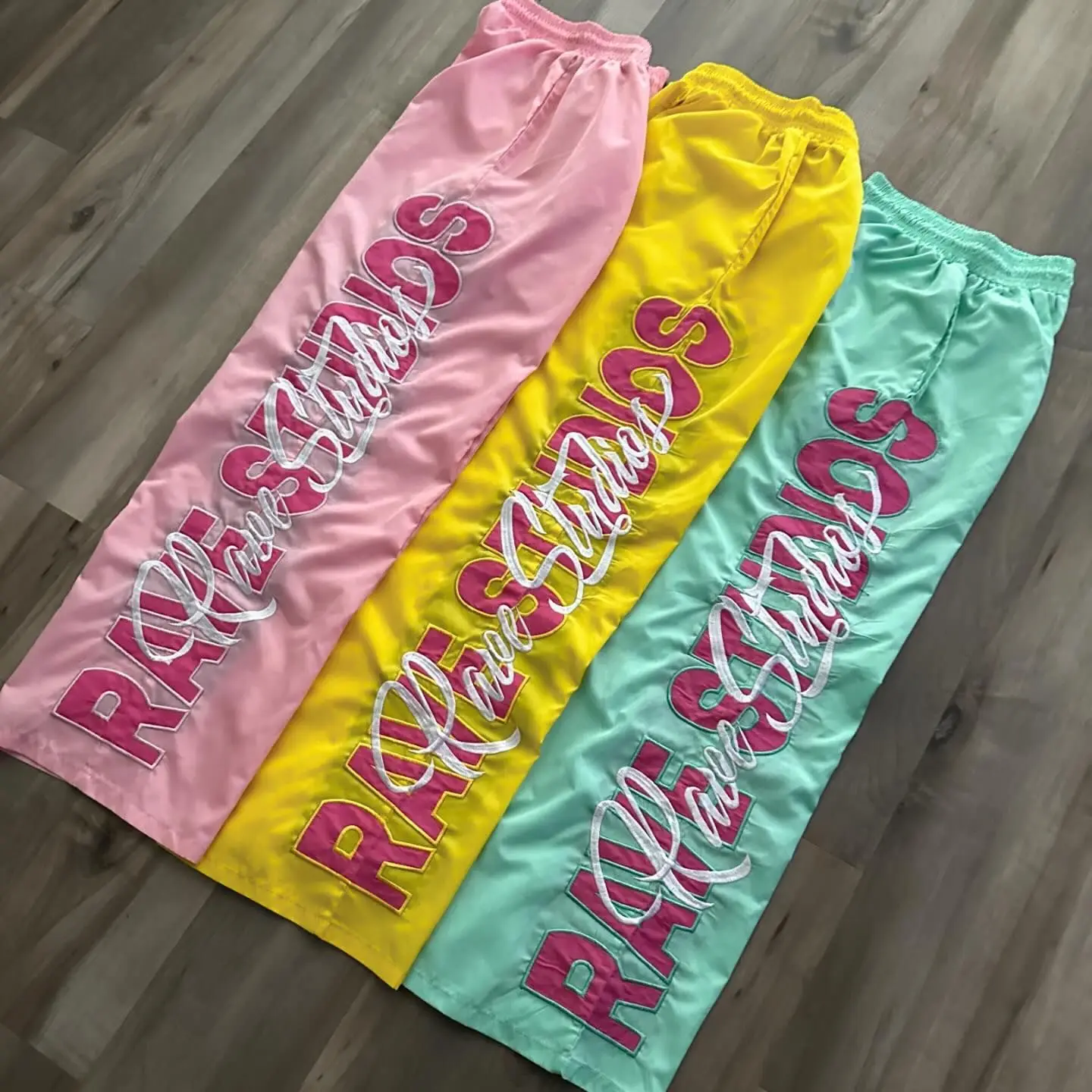 Men Casual Joggers High Quality Mens Sweat Pants EMO Fashion Embroidery Custom Nylon Baggy Pants