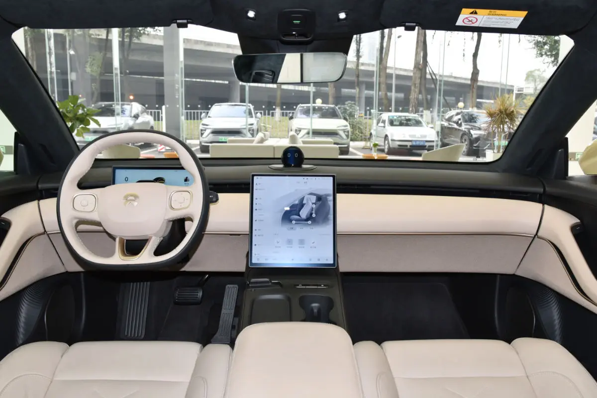 NIO ET5 средних ЧИСТЫХ электрических транспортных средств новой энергии