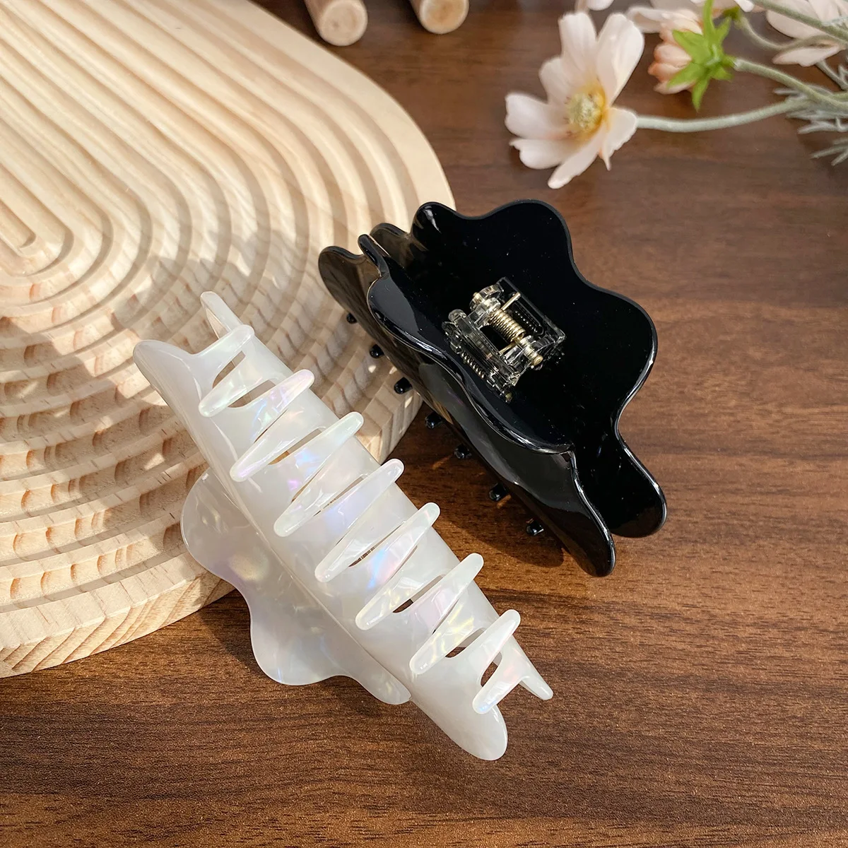 Fashionable New Colorful Cloud Shaped Acetate 10.5cm Large Hair Claws Clips Women Clips Hair Accessories Wholesale