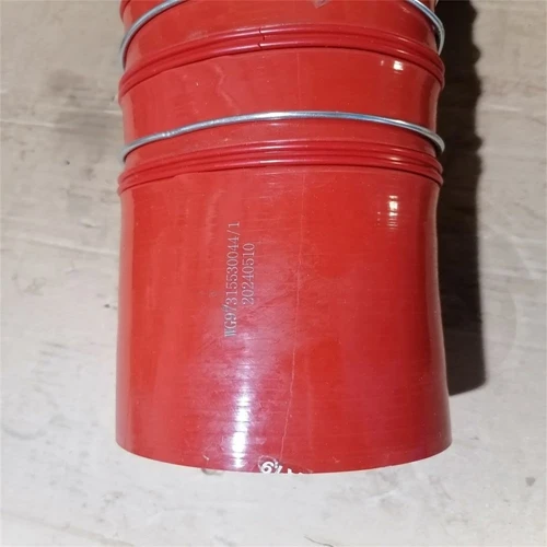 SINOTRUK HOWO Truck Parts Intercooler Hose WG9731530044
