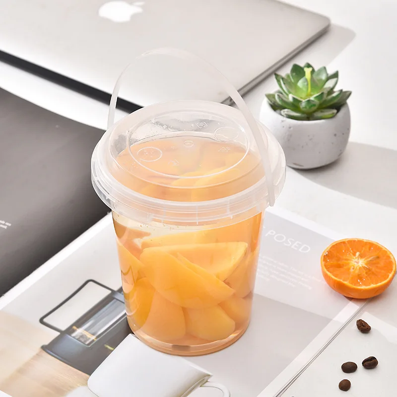 Wholesale disposable Boba Barrel with cover PP transparent plastic fruit drink bucket with handle