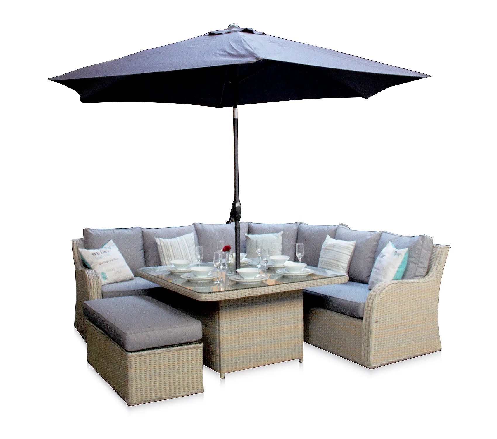 Green leisure ways pe rattan modern luxury dining room set