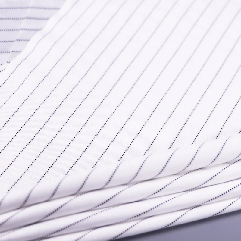 High Quality  98% polyester 2% conductive Wire Lint Free Esd Safe Cleanroom Wipes