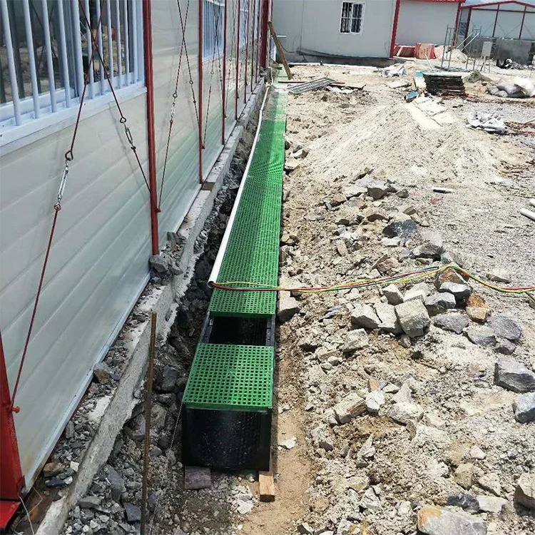 Наружная дорожная сборная линейная дренажная кювета из полиэтилена высокой плотности