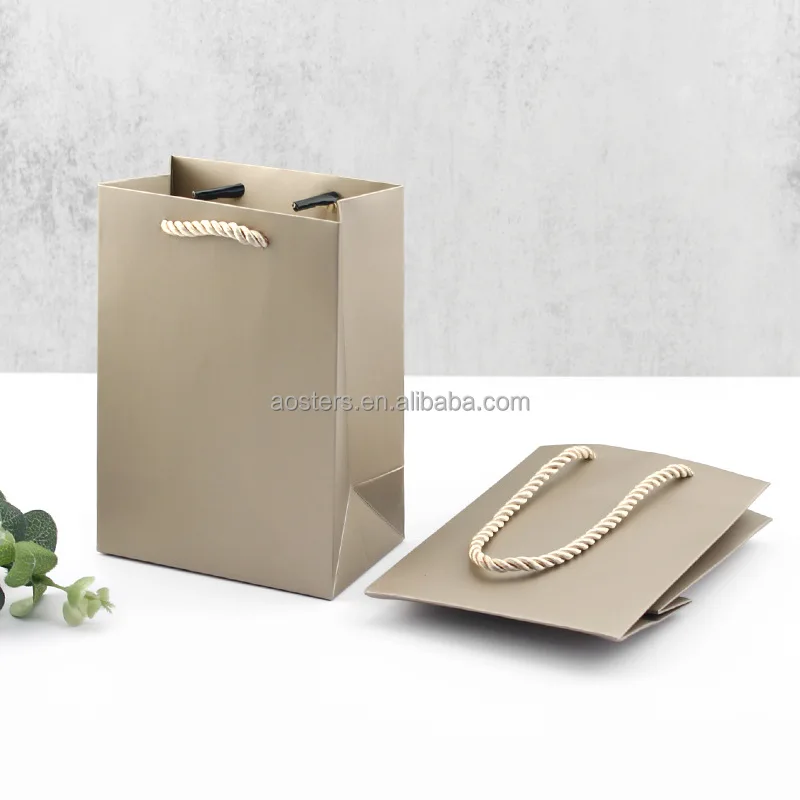 Custom size wholesale gift bag manufacturers white gift kraft paper shopping bags with logo with handle for business