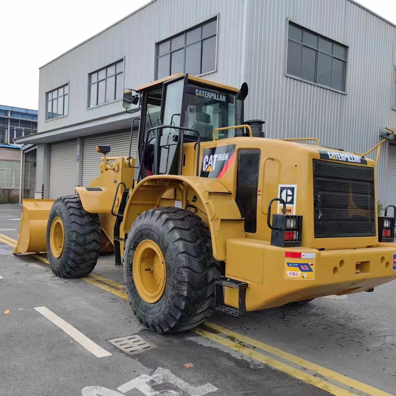 Низкая цена! Большой Подержанный японский погрузчик CAT966H с высокой эффективностью большой высокого качества