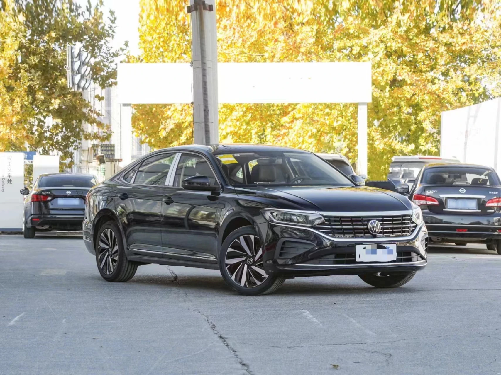 Good Condition Vehicles Automobiles Volkswagen Passat 330TSI Used Petrol Cars for Sale Fuel Saver for Car Luxury Fuel Car