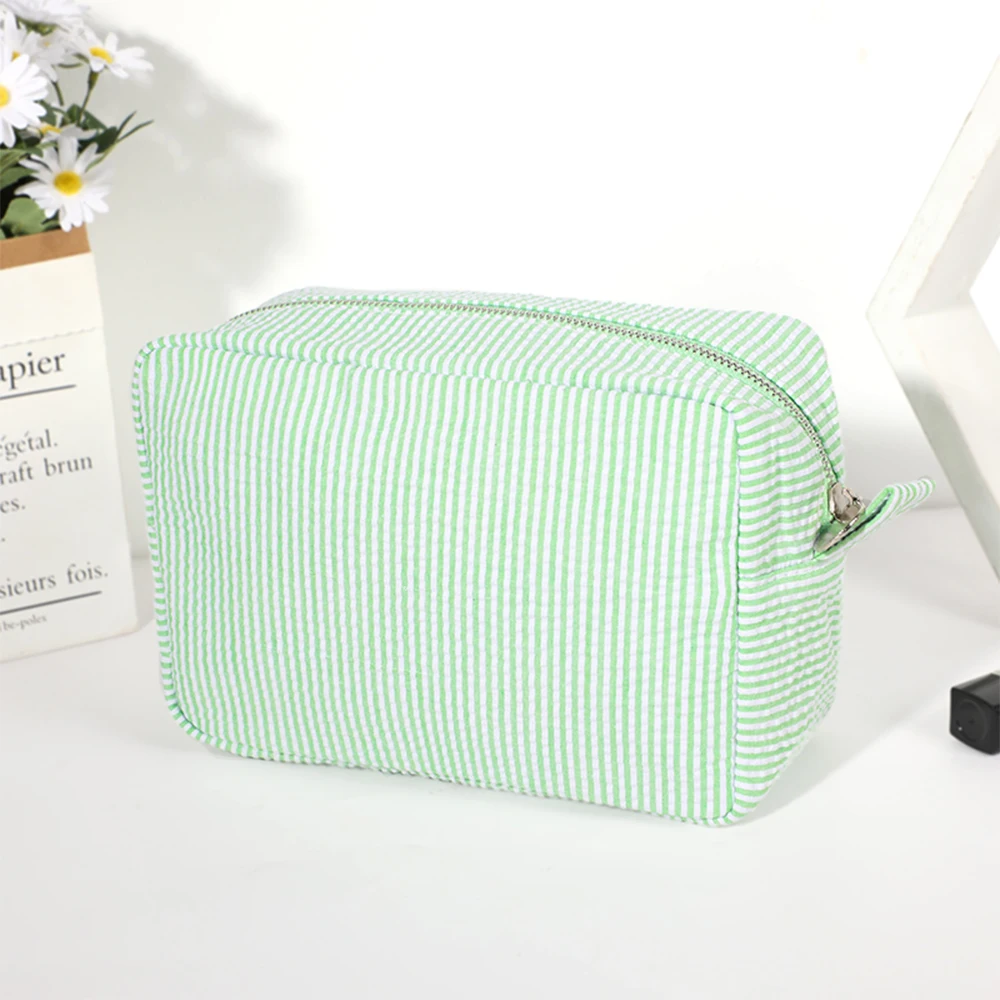 Hot Sale Women Travel Lightweight Cute Seersucker Cosmetics Storage Pouch Custom Makeup Bag