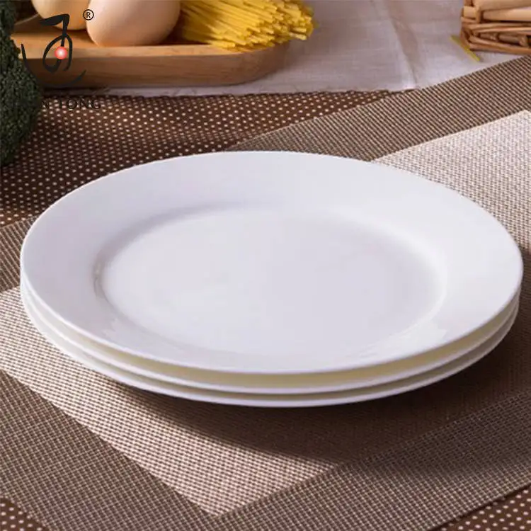 Nordic style european round flat dessert plate plain white porcelain plate ceramic dinner plates for restaurant and hotel