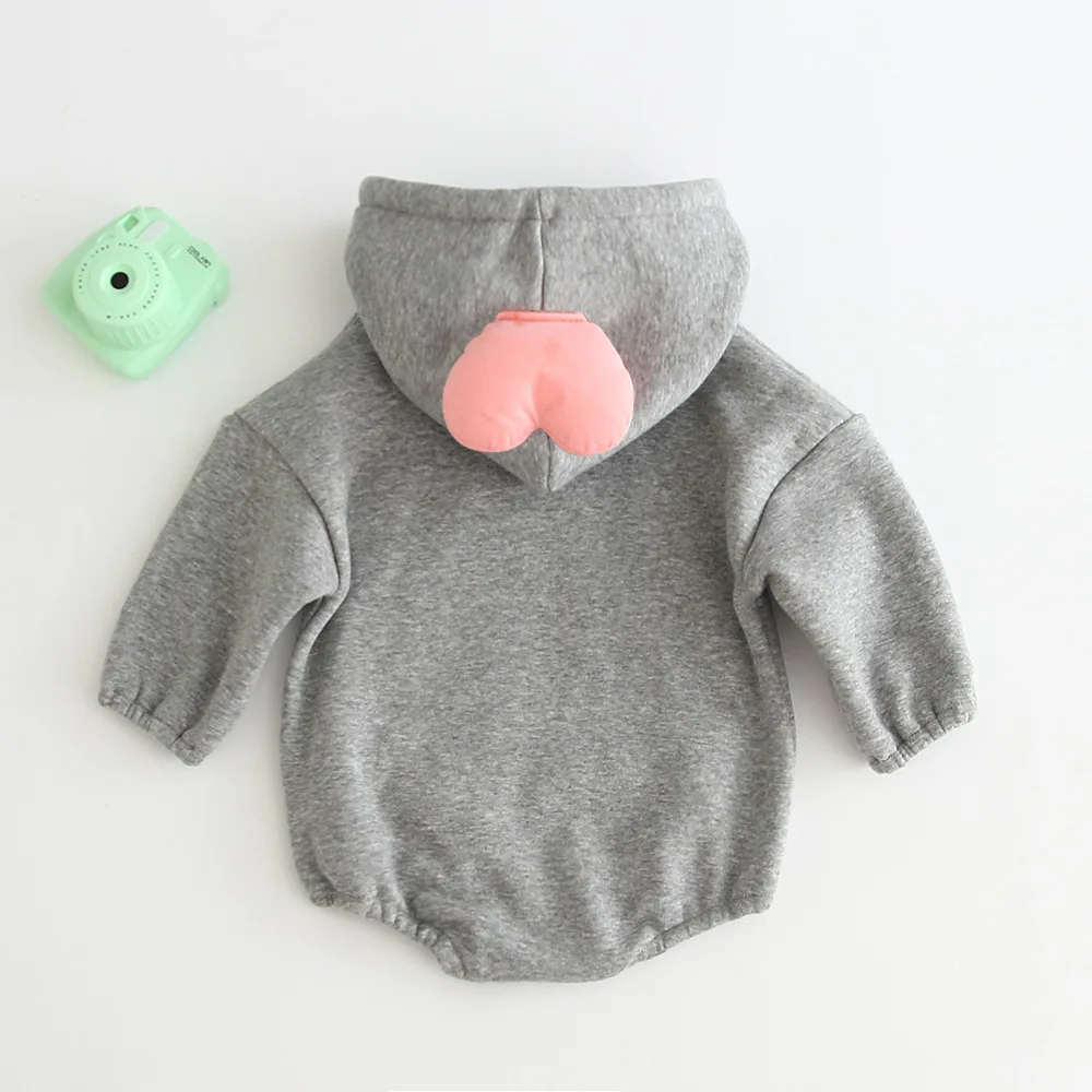 
Autumn&Winter Hare baby girl three-dimensional love plus velvet thick long-sleeved newborn winter baby girl romper 