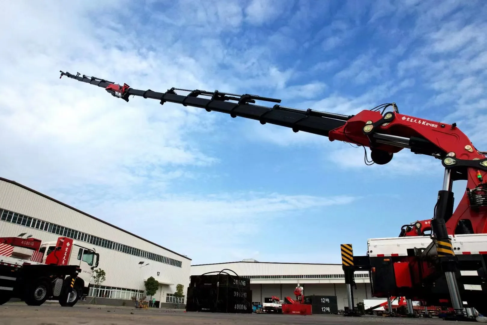 61.4 TON High End eight boom sections mobile hydraulic folding truck crane for sale