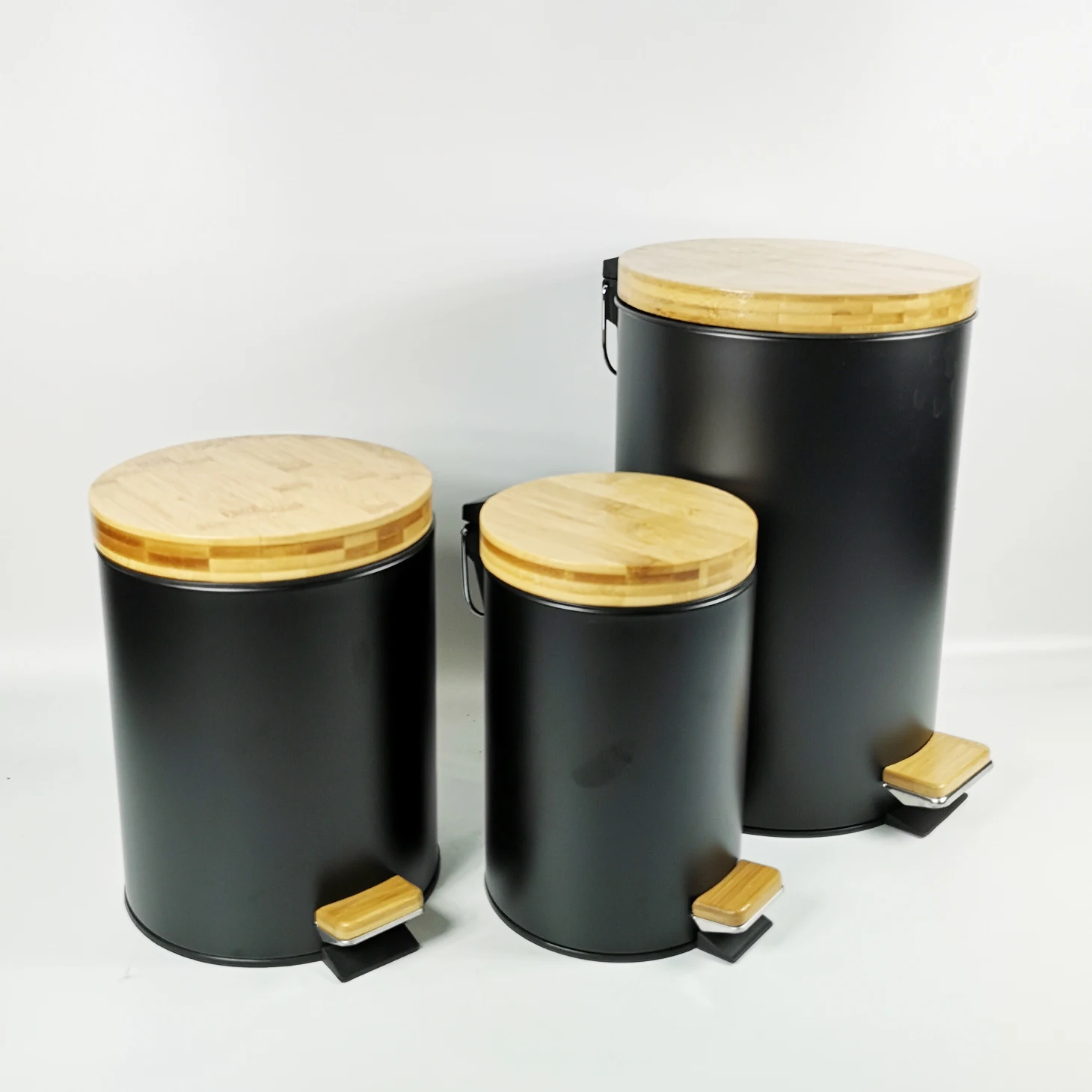 Environment-friendly materials metal pedal bin with bamboo lid bamboo step bin