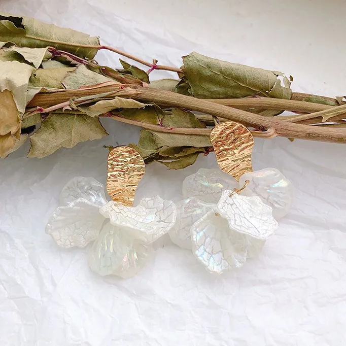 Korean New Statement Trendy Petal Jewelry Dangle Drop Shell Flower Earrings