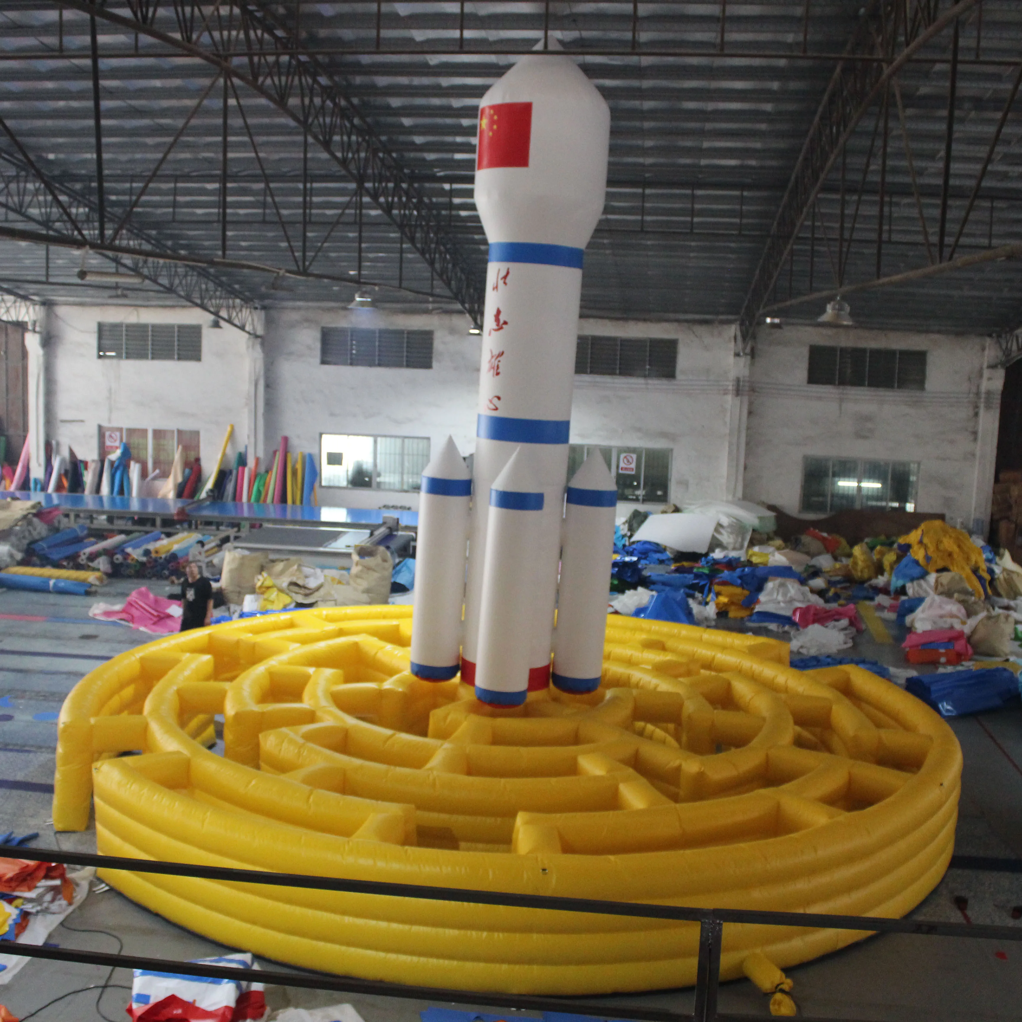 Fun programme props PVC Inflatable labyrinth Castles House  Rocket ship shapes large Outdoor Water Playground