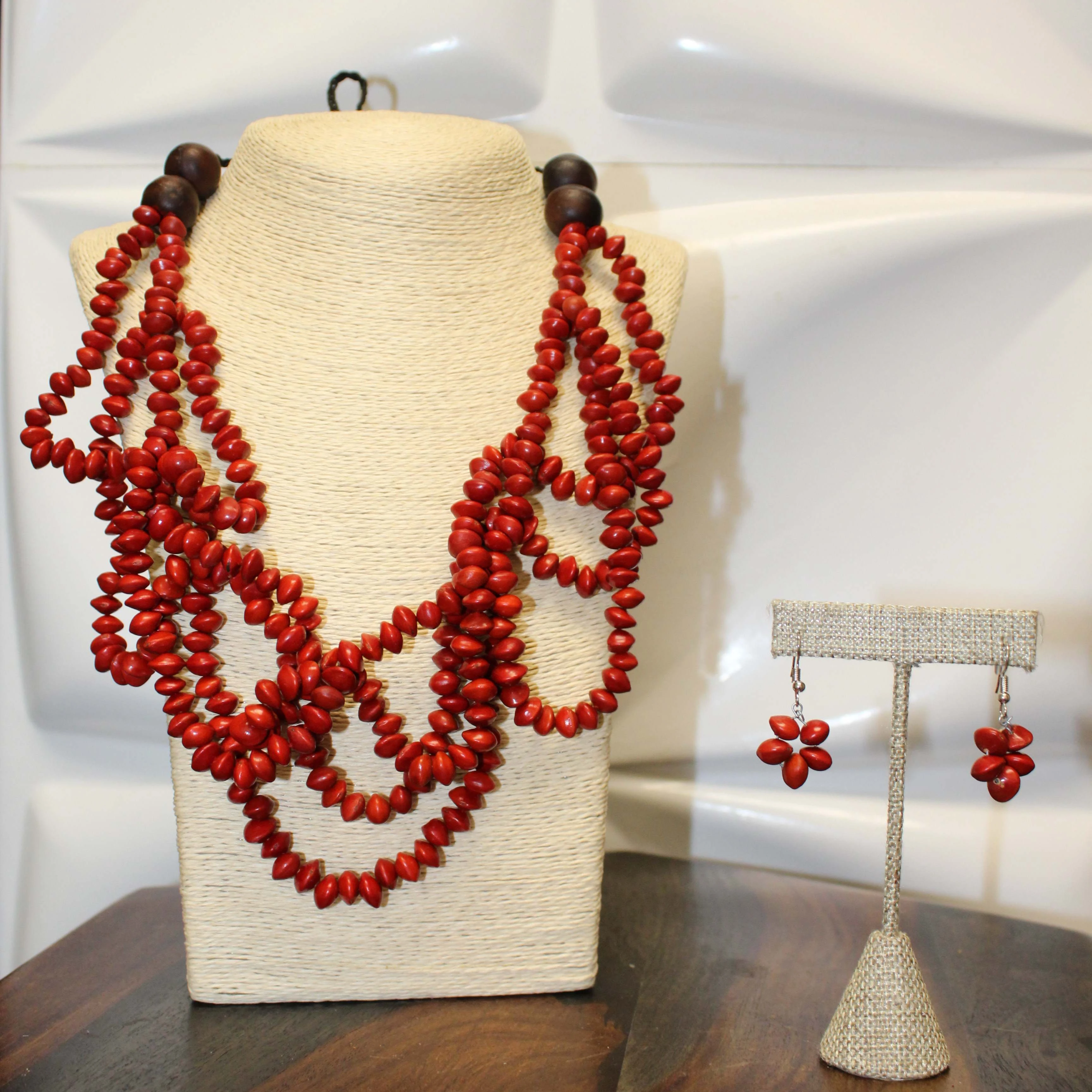 Factory Supply Natural Bodhi Necklace Red Beans Acacia Beans Kukui Leis FALSE WILIWILI LEI Fashion Jewellery Wearing