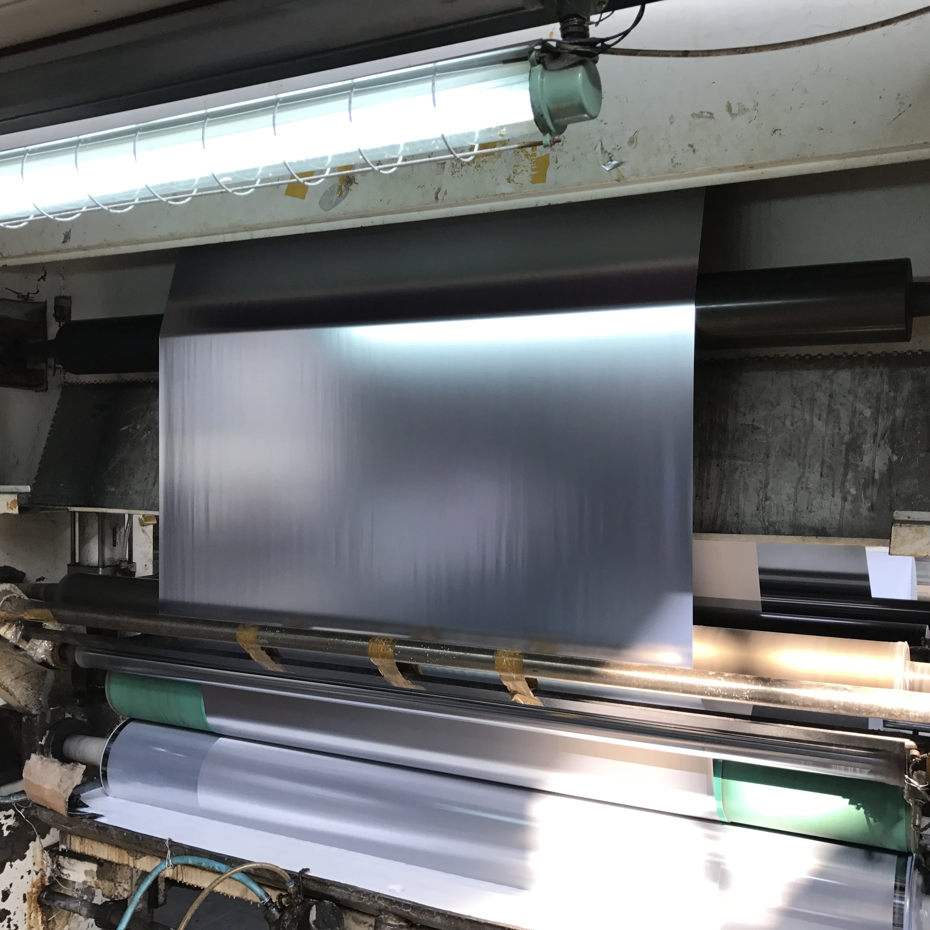 metallized paper roll for offset printing & packaging