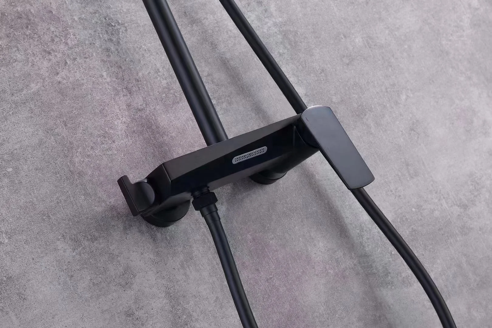 G682 Classic Black Wall Mounted Single Bath Hand Shower Set Water Mixer Bathroom Shower Faucet