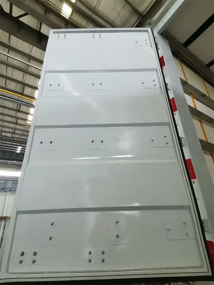 New Dongfeng 4*2 Small Light Cargo Truck 8 Tons In China