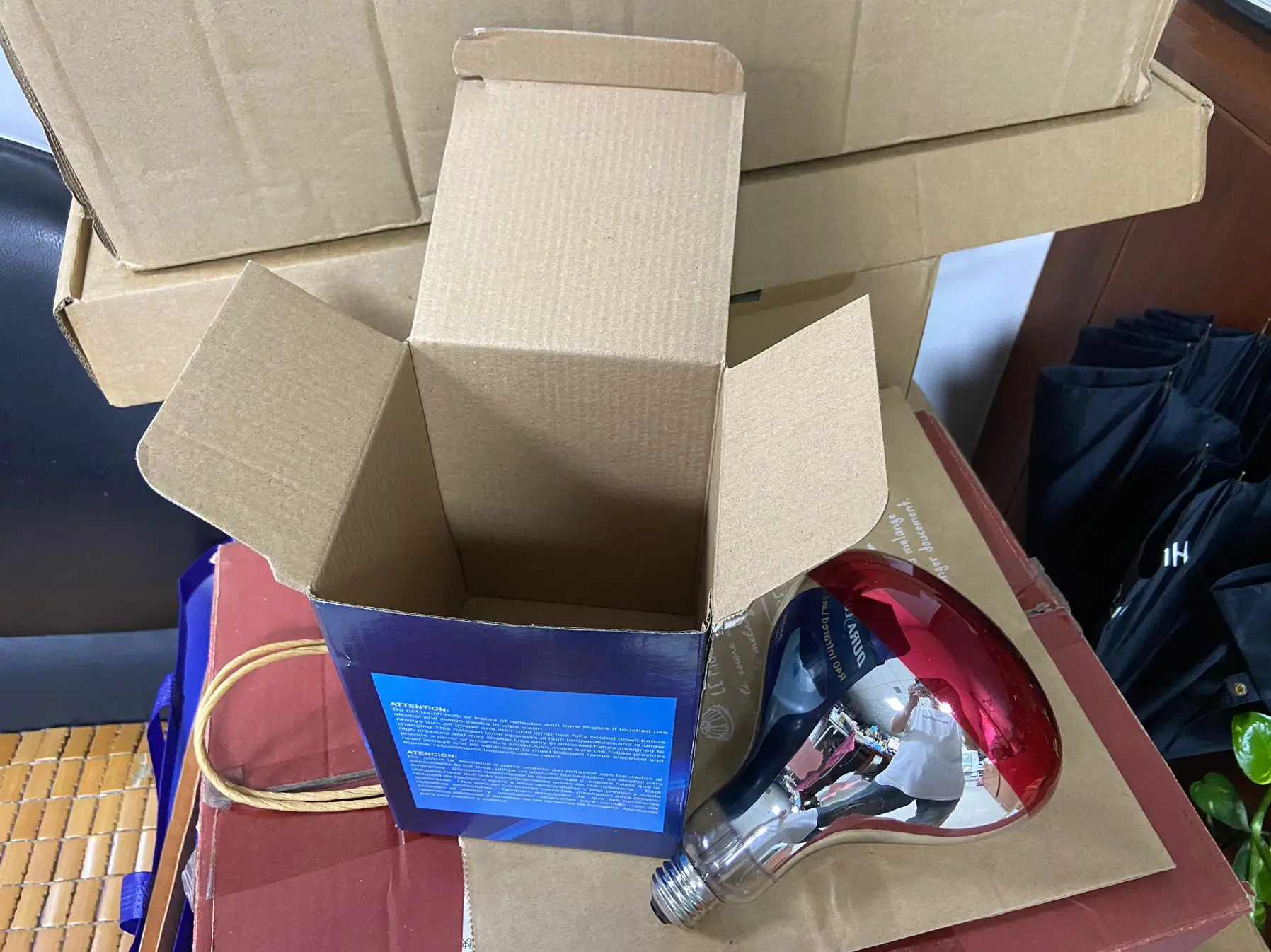 Heat Lamp Red Infrared Bulbs PAR38 130V 230V 125W 150W E27 Glass Lamp Bulb for Food Service, Brooder Bulb, Chicks, Pet, Bathroom